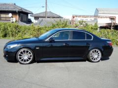 滋賀県中古車　BMW 5シリーズ 525i　ハイライン　Mスポーツ新品エアロ