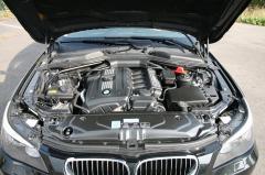 滋賀県中古車　BMW 5シリーズツーリング 525i　ハイライン　後期