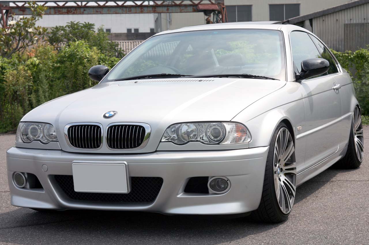 滋賀県中古車　BMW 3シリーズ 328Ci　M3仕様　シャーゼン車高調