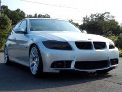 滋賀県中古車　BMW 3シリーズ 320ｉ　ナビパッケージ