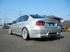 滋賀県中古車　BMW 3シリーズ 320ｉ　ナビパッケージ
