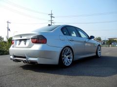 滋賀県中古車　BMW 3シリーズ 320ｉ　ナビパッケージ