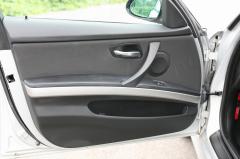 滋賀県中古車　BMW 3シリーズ 320ｉ　ナビパッケージ