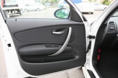 滋賀県中古車　BMW 1シリーズ 116i