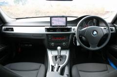 滋賀県中古車　BMW 3シリーズツーリング 320i