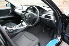 滋賀県中古車　BMW 3シリーズツーリング 320i