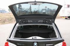 滋賀県中古車　BMW 3シリーズツーリング 320i