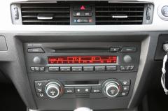 滋賀県中古車　BMW 3シリーズツーリング 320i