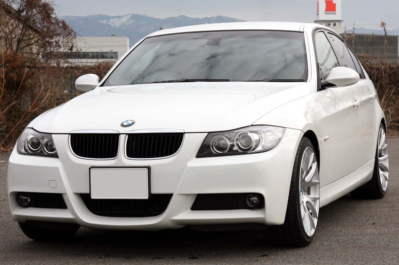 滋賀県中古車　BMW 3シリーズ 320i　Mスポーツ