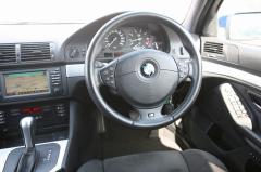 滋賀県中古車　BMW 5シリーズ 525i Mスポーツ