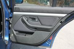 滋賀県中古車　BMW 5シリーズ 525i Mスポーツ