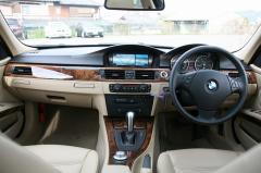 滋賀県中古車　BMW 3シリーズ 320i　ハイライン