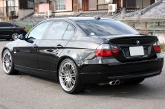 滋賀県中古車　BMW 3シリーズ 320i　ハイライン