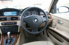 滋賀県中古車　BMW 3シリーズ 320i　ハイライン