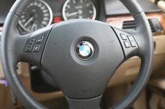 滋賀県中古車　BMW 3シリーズ 320i　ハイライン