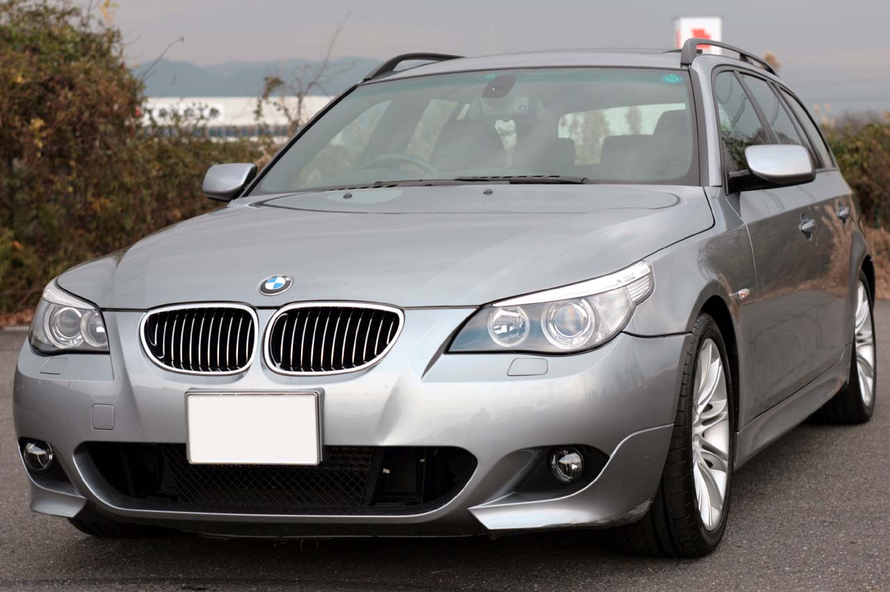 滋賀県中古車　BMW 5シリーズツーリング 525i Mスポーツ