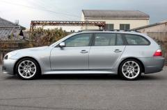 滋賀県中古車　BMW 5シリーズツーリング 525i Mスポーツ