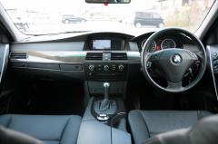 滋賀県中古車　BMW 5シリーズ 530i　ハイライン　M5スタイリング 