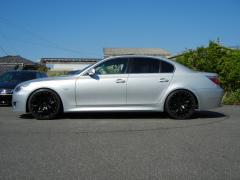 滋賀県中古車　BMW 5シリーズ 530i　ハイライン　M5スタイリング 