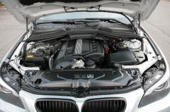 滋賀県中古車　BMW 5シリーズ 530i　ハイライン　M5スタイリング 