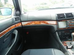 滋賀県中古車　BMW 5シリーズ 525i　後期Mルック