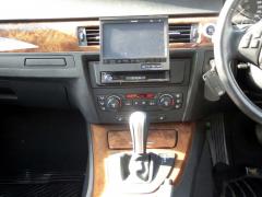 滋賀県中古車　BMW 3シリーズ 320i ハイライン
