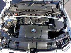 滋賀県中古車　BMW 3シリーズ 320i