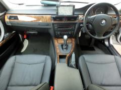 滋賀県中古車　BMW ３シリーズ 320i　ハイライン