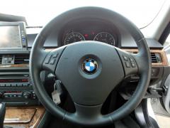 滋賀県中古車　BMW ３シリーズ 320i　ハイライン