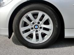 滋賀県中古車　BMW ３シリーズ 320i　ハイライン