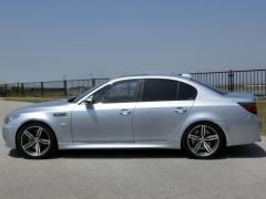 滋賀県中古車　BMW M5 M5