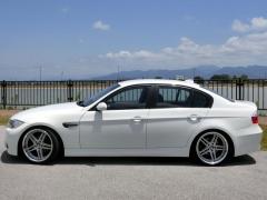 滋賀県中古車　BMW 3シリーズ 320i　ハイライン