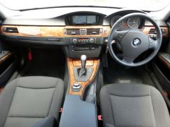滋賀県中古車　BMW 3シリーズ 320i　ハイライン