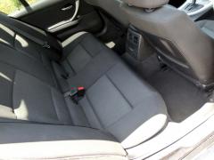 滋賀県中古車　BMW 3シリーズ 320i　