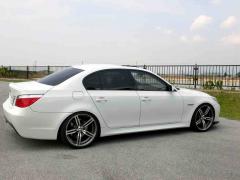 滋賀県中古車　BMW 5シリーズ 540i Ｍスポーツ　左ハンドル
