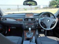 滋賀県中古車　BMW 3シリーズ 323i ハイライン