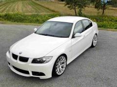 滋賀県中古車　BMW 3シリーズ 323i ハイライン