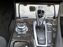 滋賀県中古車　BMW 5シリーズ 523i Mスポーツ