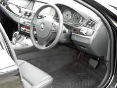 滋賀県中古車　BMW 5シリーズ ５２８i ２０AW　車高調　Mスポエアロ
