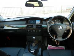 滋賀県中古車　BMW 5シリーズ 530i M5スタイル