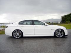 滋賀県中古車　BMW 5シリーズ 528i Mスポーツ仕様