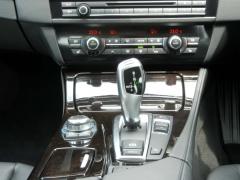滋賀県中古車　BMW 5シリーズ 528i Mスポーツ仕様