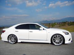滋賀県中古車　レクサス ＬＳ ＬＳ600ｈ　Ｆスポーツ