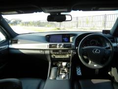 滋賀県中古車　レクサス ＬＳ ＬＳ600ｈ　Ｆスポーツ