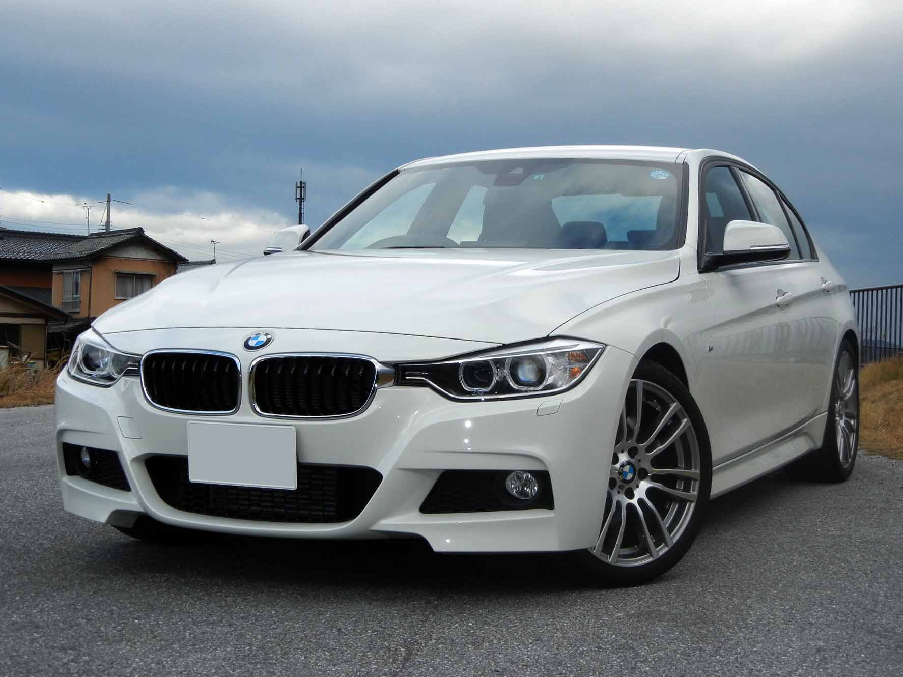 滋賀県中古車　BMW 3シリーズ 320i Mスポーツ