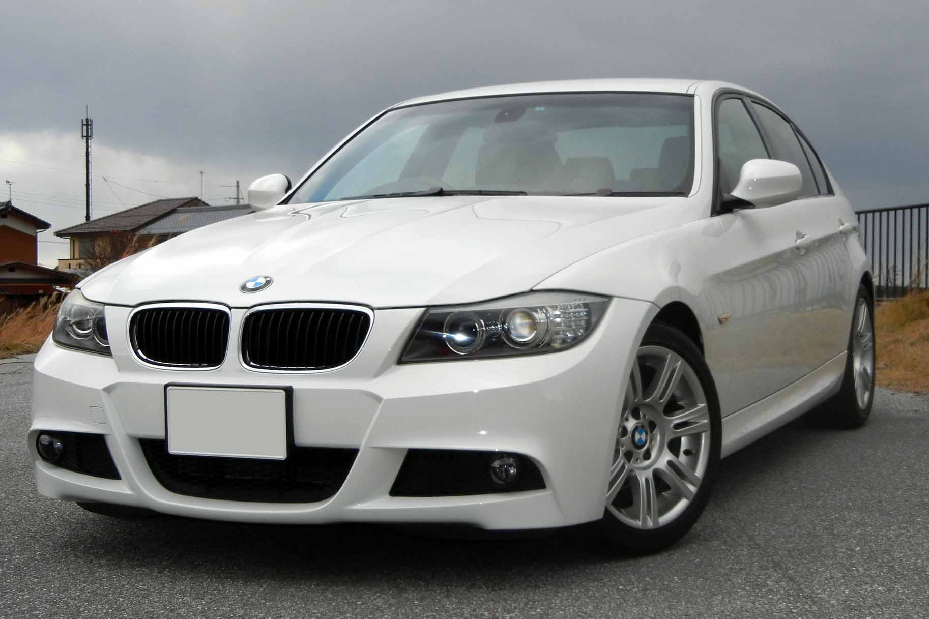 滋賀県中古車　BMW 3シリーズ 320i Mスポーツパッケージ