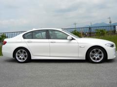 滋賀県中古車　BMW 5シリーズ 523i Mスポーツパッケージ
