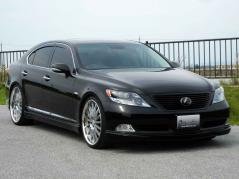 滋賀県中古車　レクサス LS LS600h Ｉパッケージ