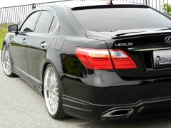 滋賀県中古車　レクサス LS LS600h Ｉパッケージ