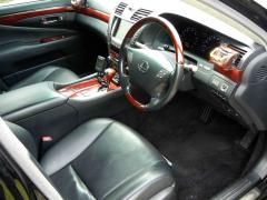 滋賀県中古車　レクサス LS LS600h Ｉパッケージ